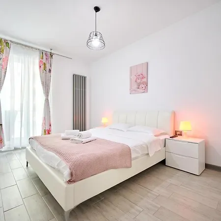 Seavibes C4 - Pool & Spa Beach *